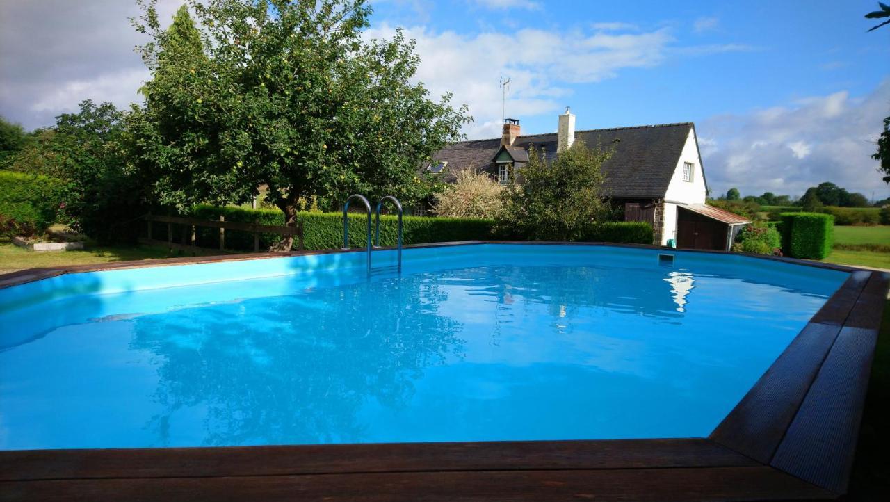 Les Gages Villa Brece  Exterior photo